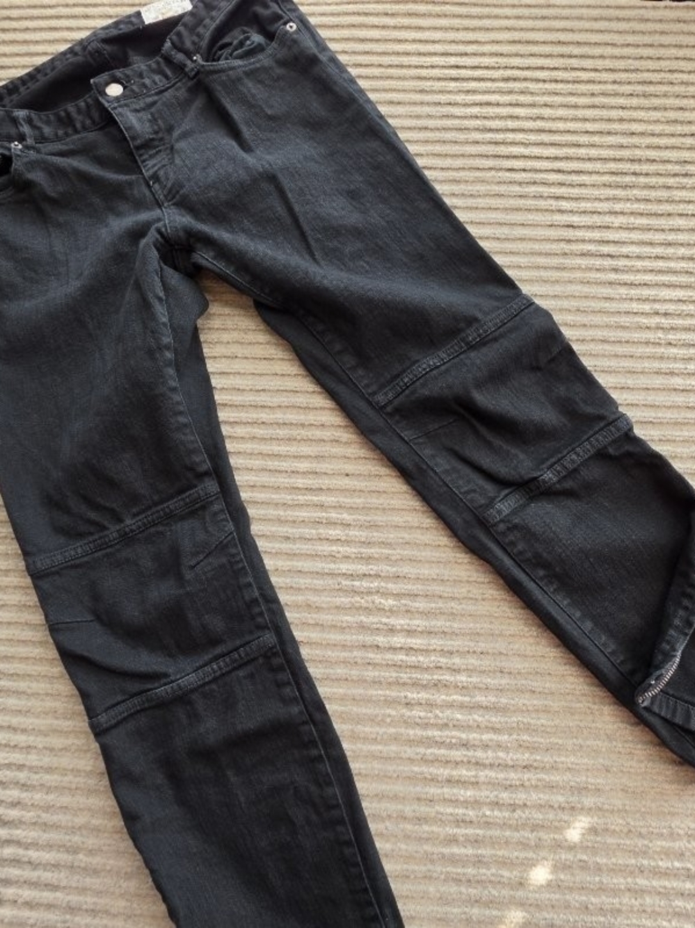 NILI LOTAN 111/88 80NL Black Ankle Zip Skinny Moto Jeans Sz 10. Great Condition